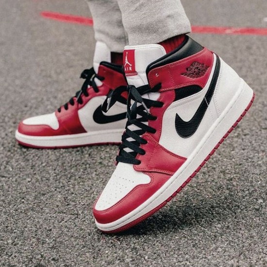 Nike Jordans 1 Mid Chicago 2020 White/Gym Red/Black Boty